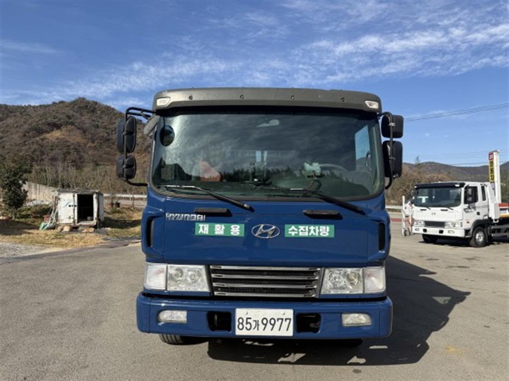 현대 메가트럭 5톤 재활용수거차 2