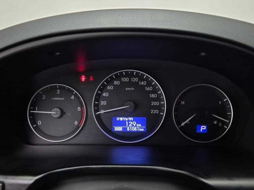 Hyundai Starex 4WD Camping Car 7