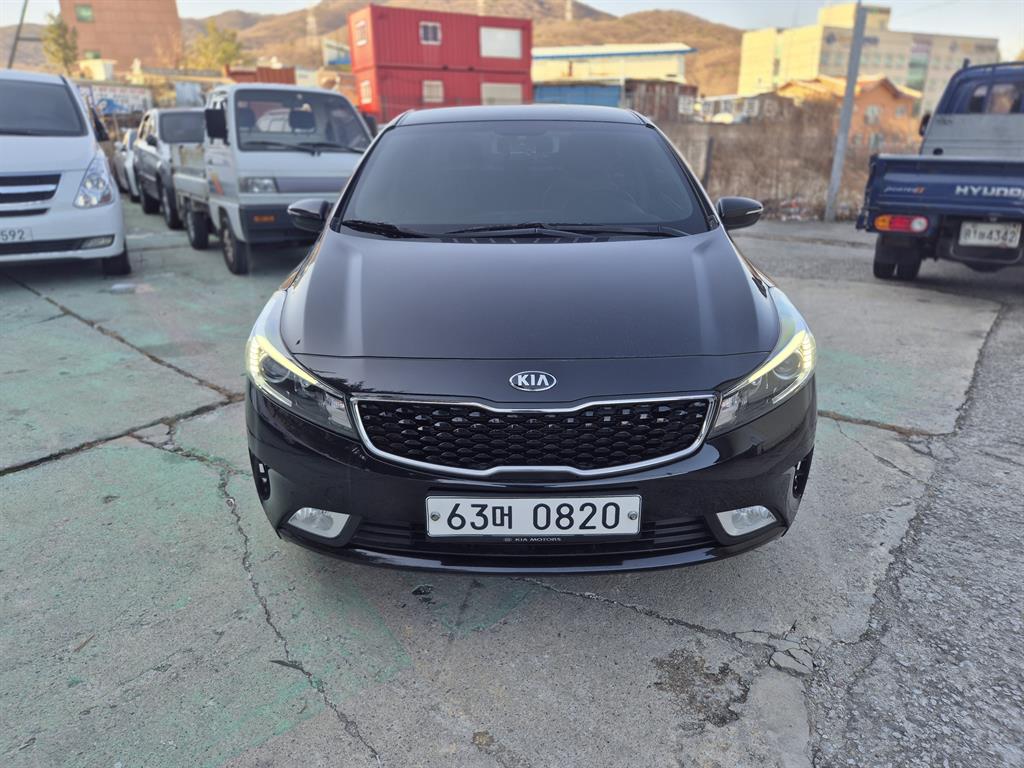 Kia K3 1.6 GDI Trendy E 3