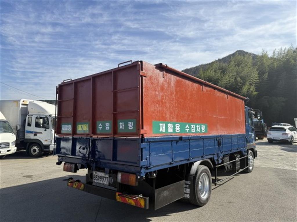 현대 메가트럭 5톤 재활용수거차 6