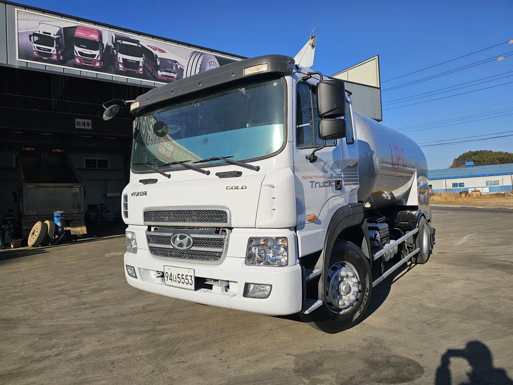 현대 탱크로리 뉴파워트럭 수동 0