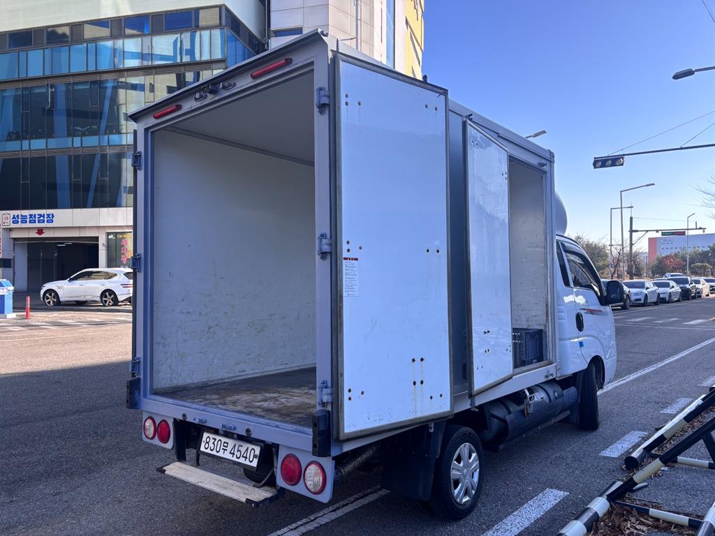 기아 봉고3 1톤 표준탑 LPG 5