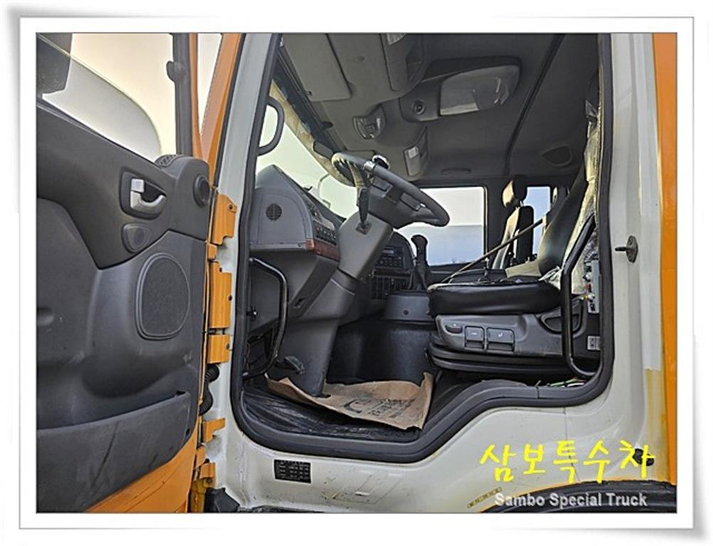 현대 트라고 암롤 24톤 수동 리타더 13