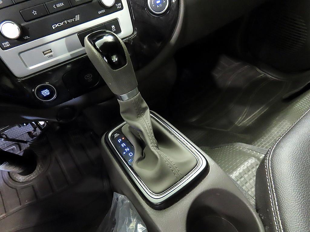 현대 포터2 1톤 카고 LPG 11