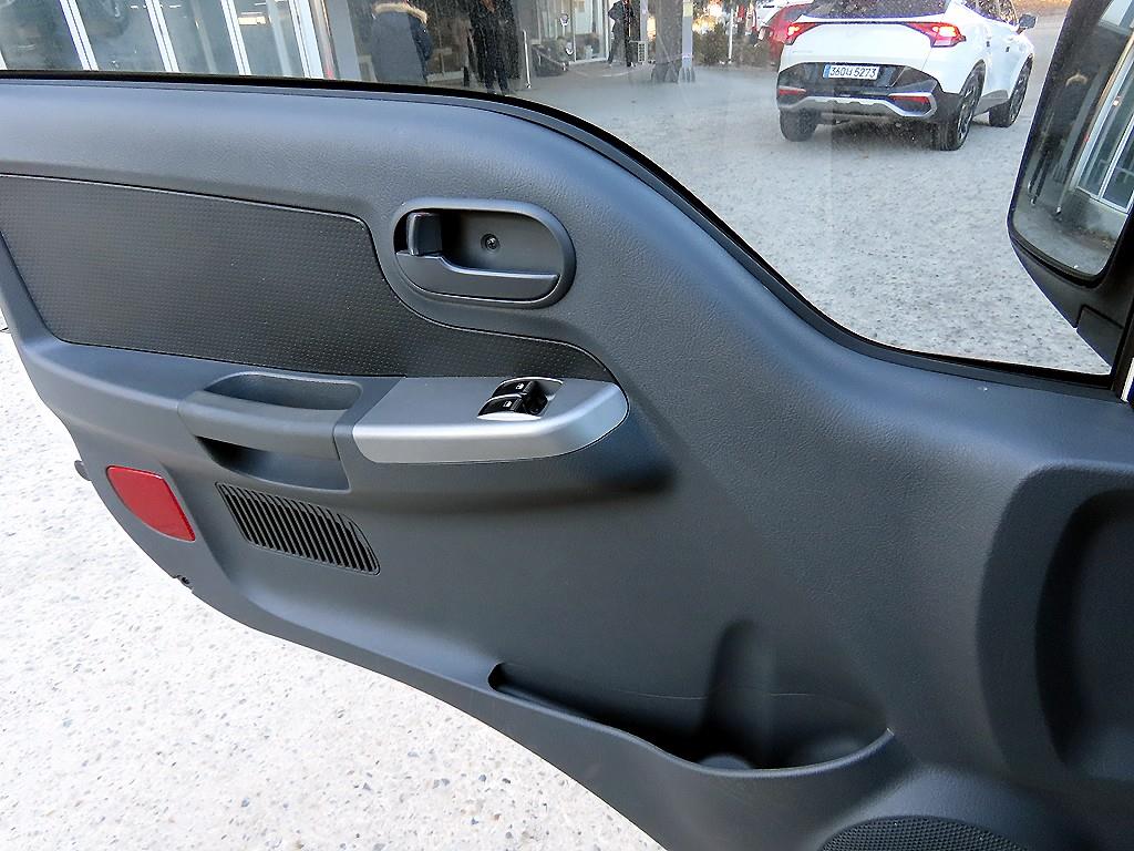 기아 봉고3 1톤 표준탑 LPG 11