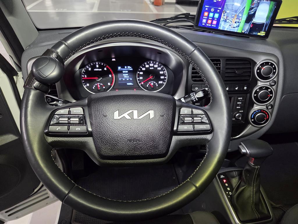 기아 봉고3 1톤 익스하이탑 LPG 9