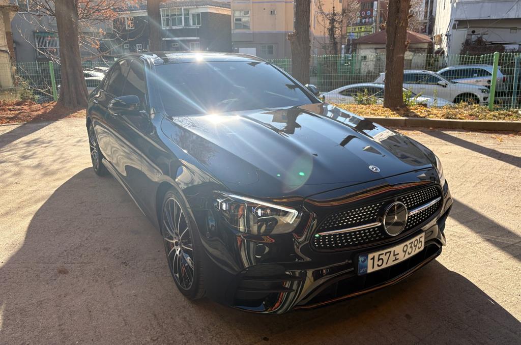 Mercedes-Benz E-Class E350 4MATIC AMG LINE