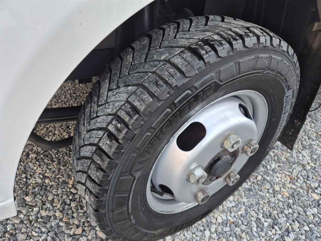 기아 봉고3 1.2톤 18