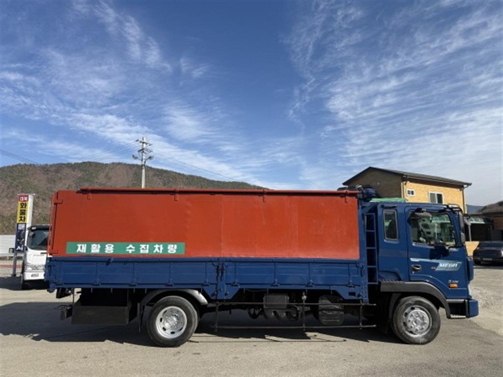 현대 메가트럭 5톤 재활용수거차 4