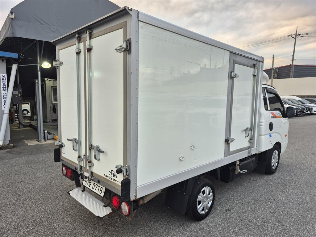 기아 봉고3 1톤 냉동탑 4