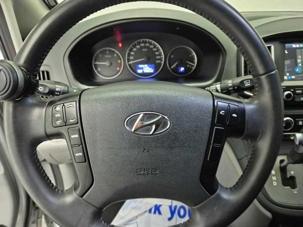 Hyundai Starex 4WD Camping Car 10