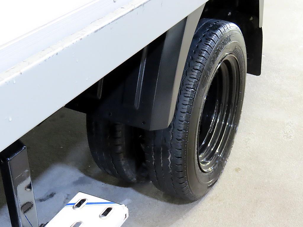 기아 봉고3 1톤 저상탑 LPG 18