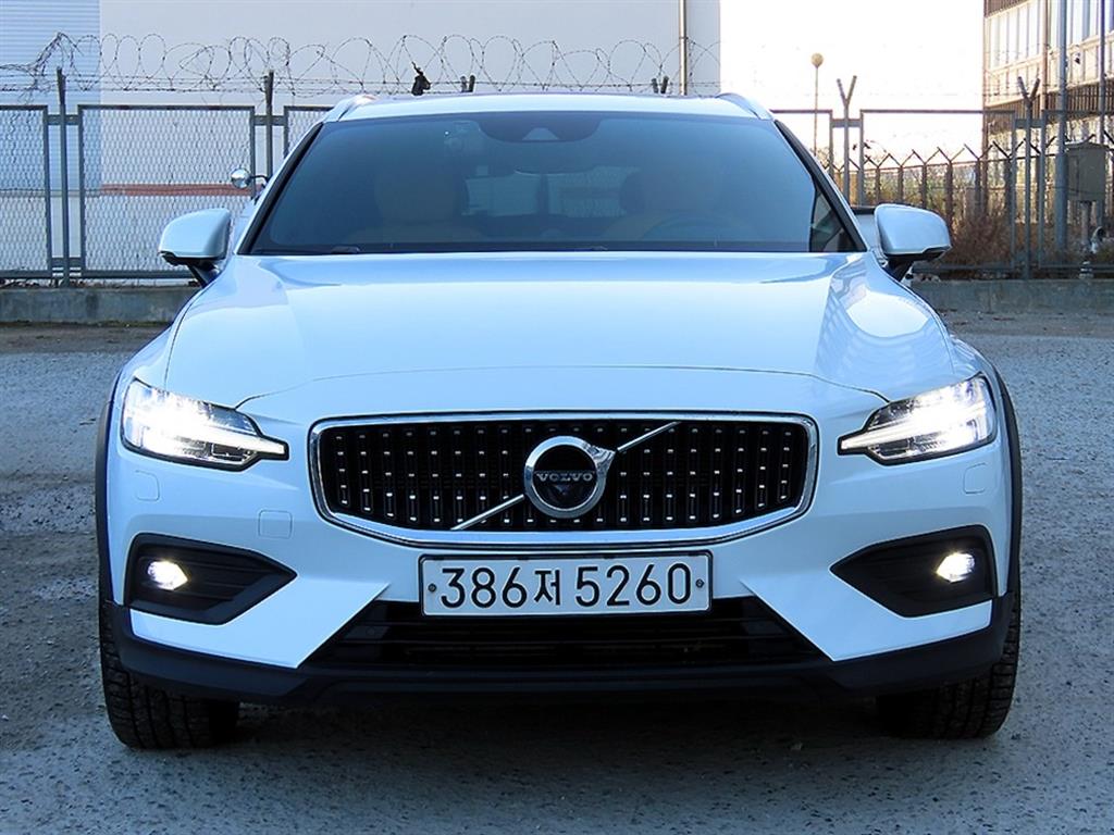 V60 크로스 컨트리 2세대 2.0 T5 프로 AWD 2020년식