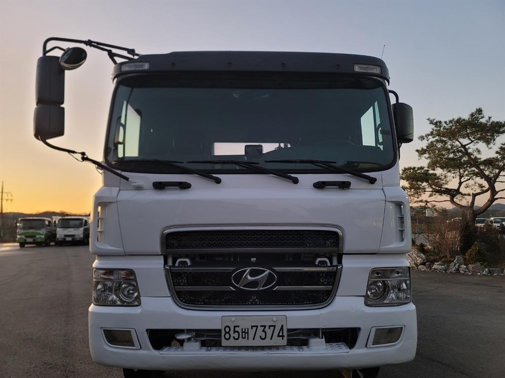 현대 뉴파워트럭 암롤 22톤 수동 1