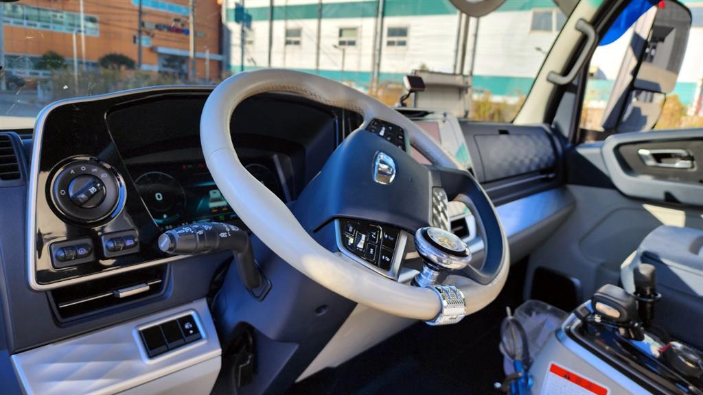 타타대우 더쎈 단바리 카고 4.5톤 오토 7