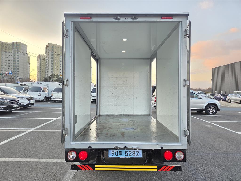 기아 봉고3 1톤 표준탑 전기 4