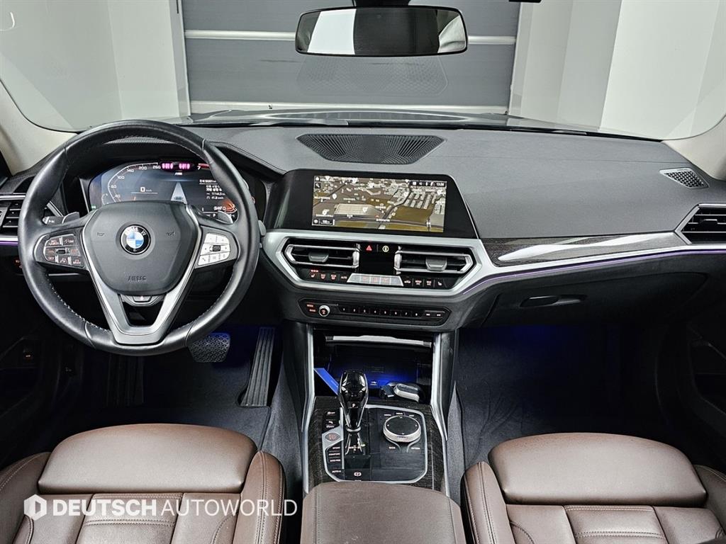 BMW 3 Series 320i Luxury Innovation Pack 8