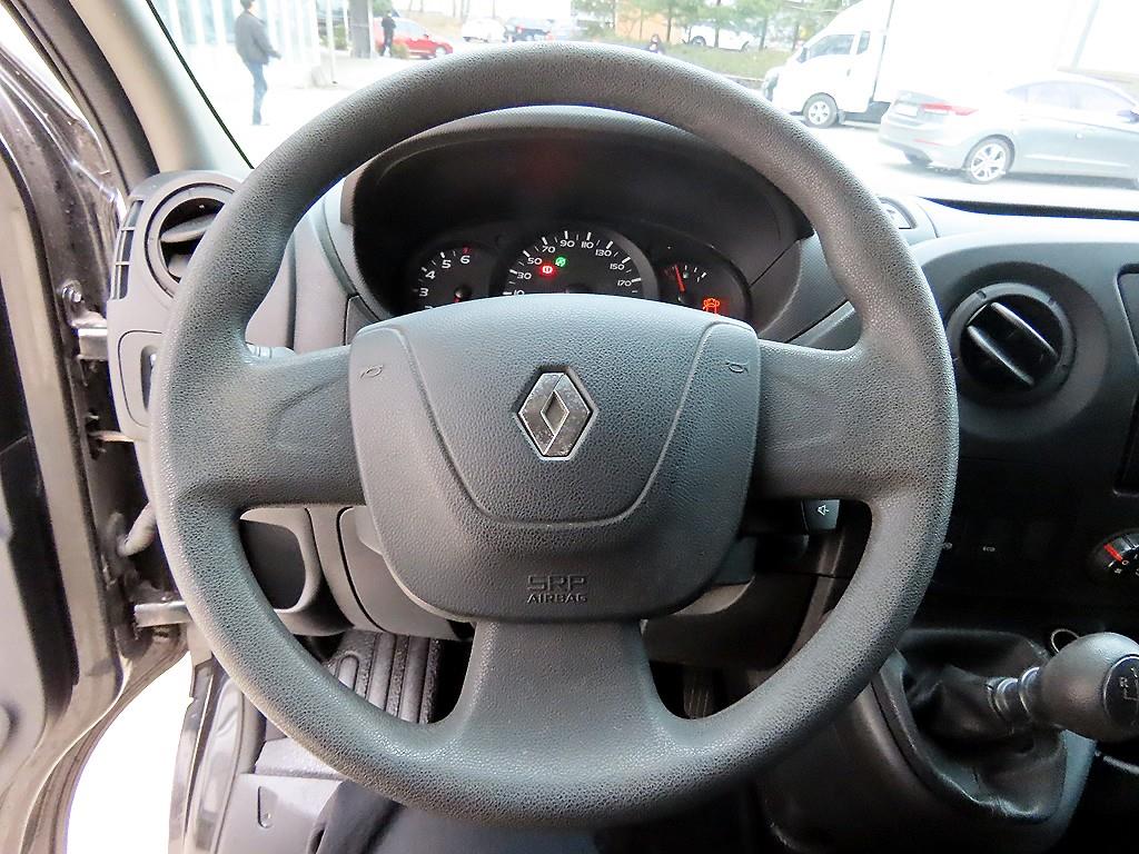 Renault Master Camping Car 9