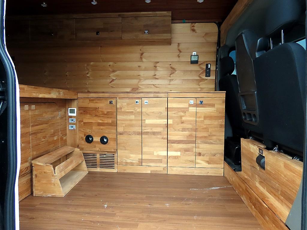 Renault Master Camping Car 7