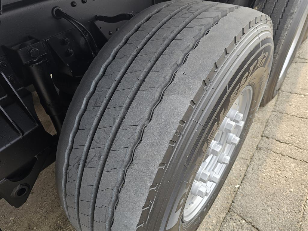 현대 엑시언트 윙바디 25톤 오토 리타더 4