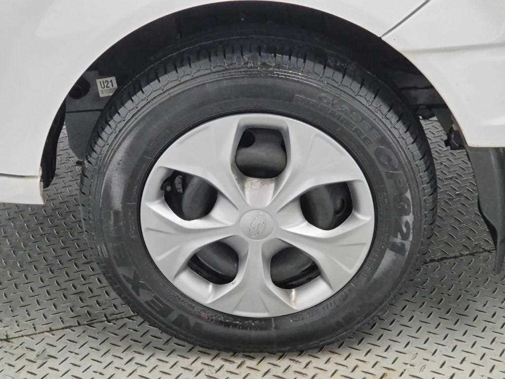 현대 포터2 1톤 카고 LPG 17