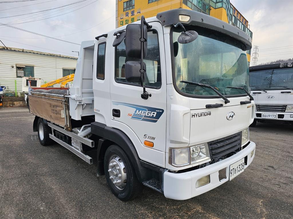 현대 메가트럭 화물덤프 5톤 2