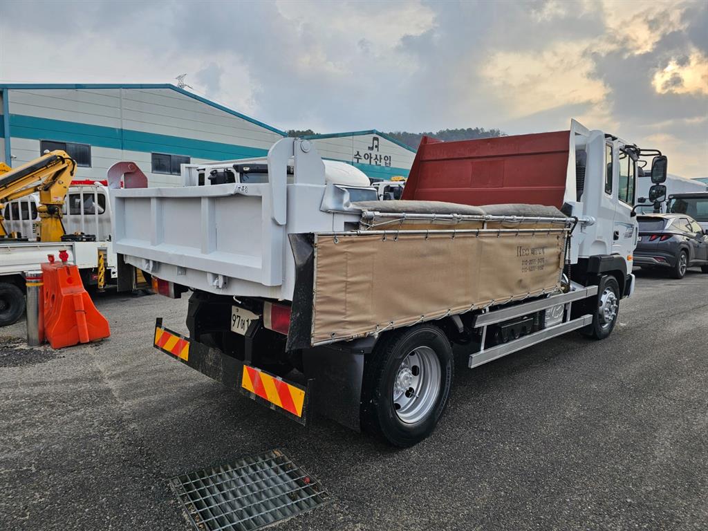 현대 메가트럭 화물덤프 5톤 3