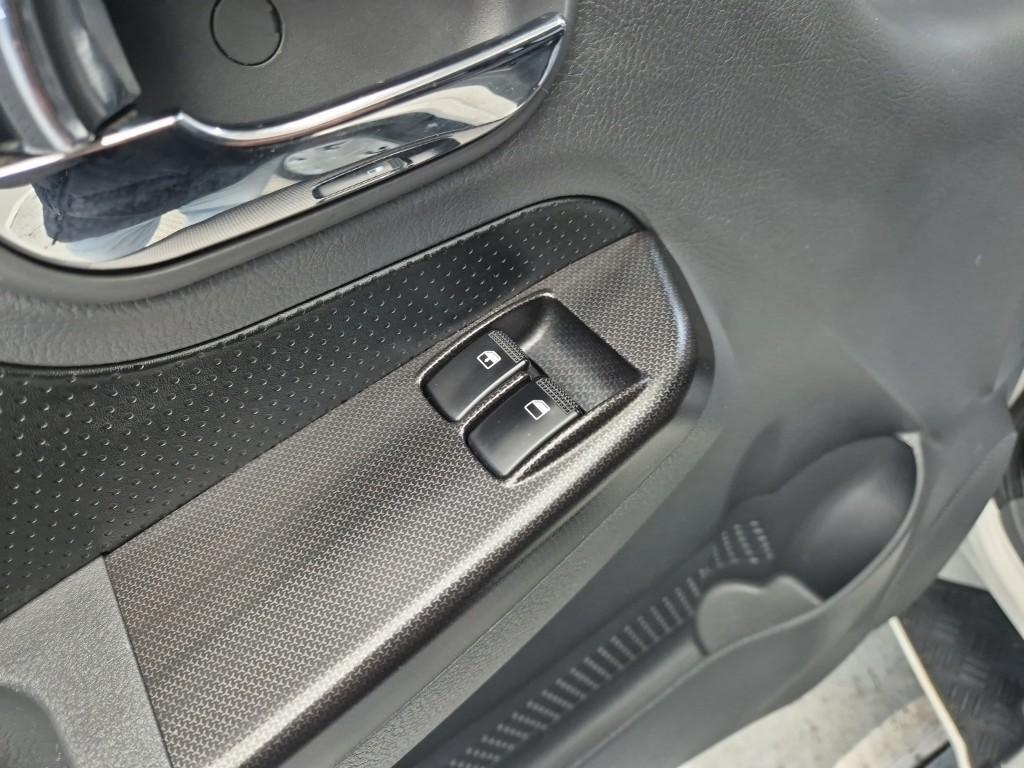 기아 봉고3 1톤 저상탑 전기 13