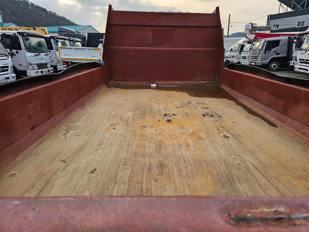 현대 메가트럭 화물덤프 5톤 8