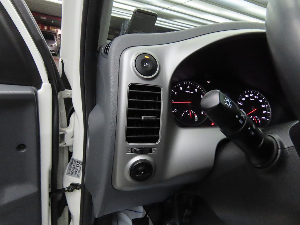 기아 봉고3 1톤 카고 LPG 10