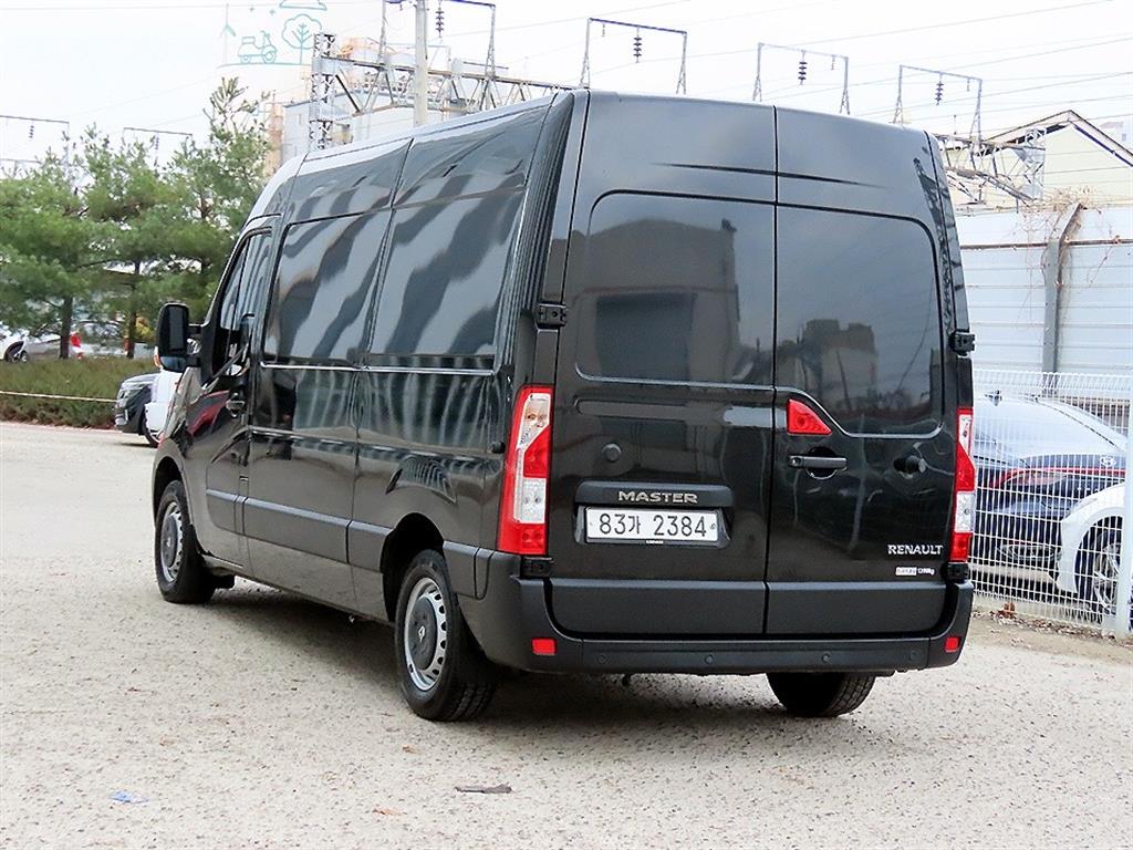 Renault Master Camping Car 4