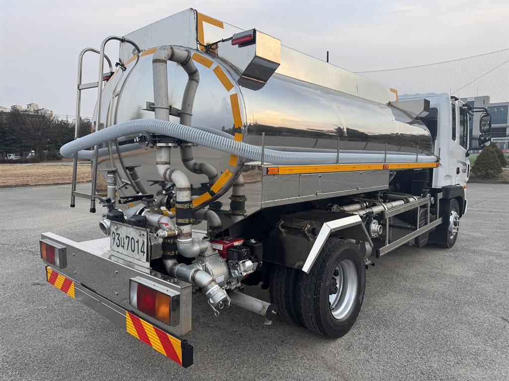 현대 살수차 메가트럭 수동 4