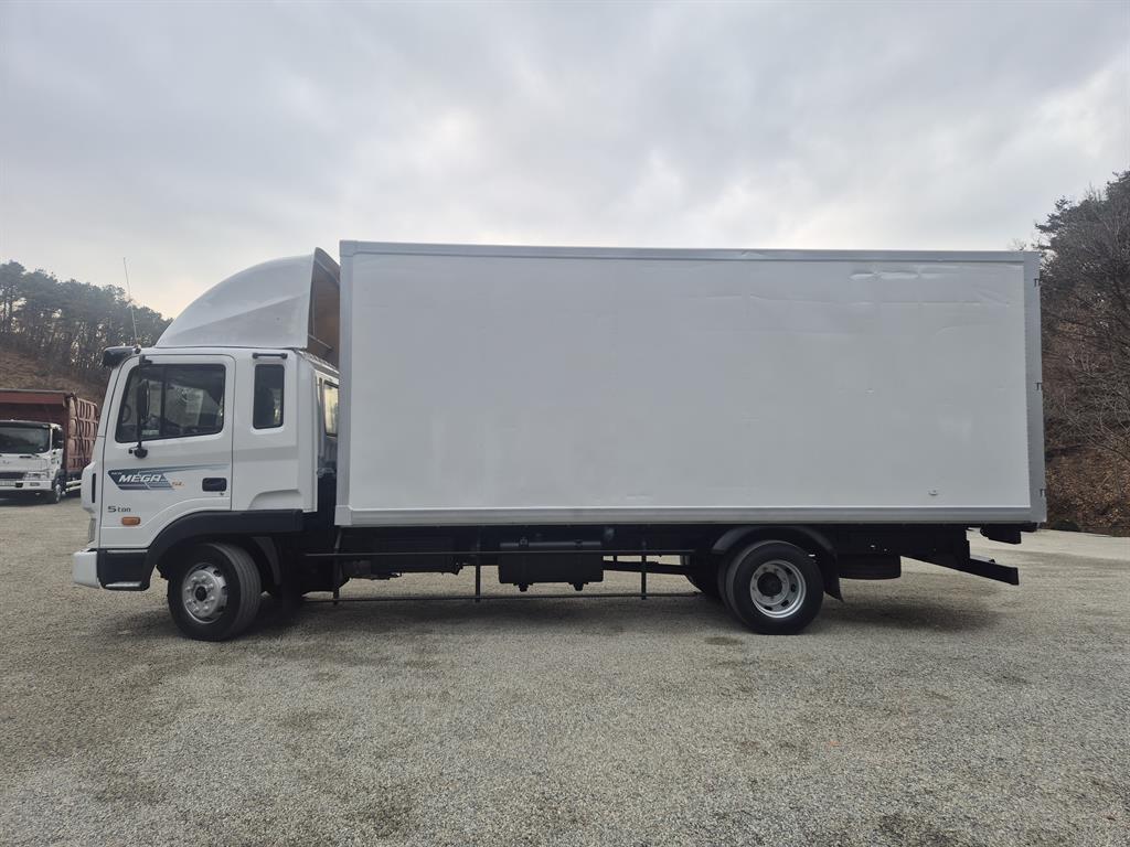 현대 메가트럭 단바리 표준탑 5톤 수동 3