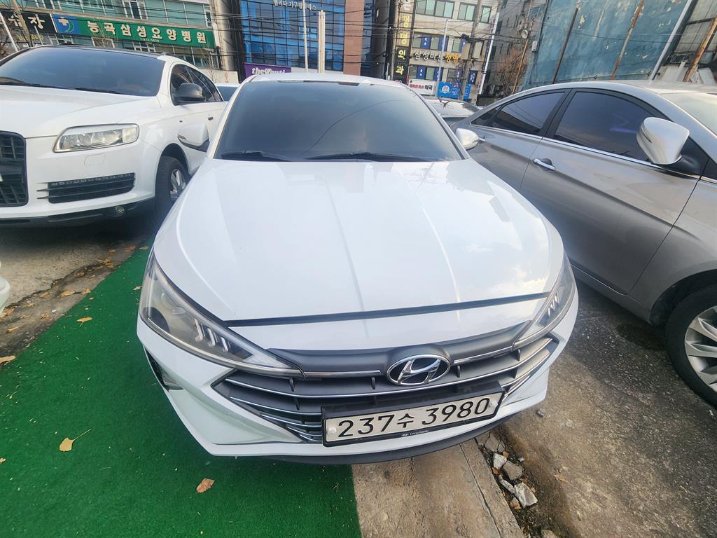 Hyundai Avante 1.6 Smart Choice