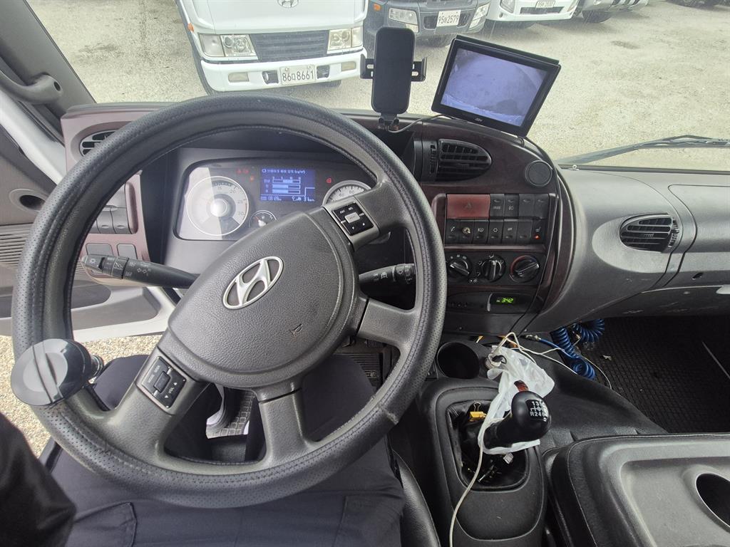 현대 메가트럭 단바리 표준탑 5톤 수동 12