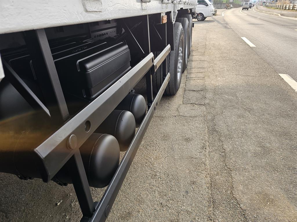 현대 엑시언트 윙바디 25톤 오토 리타더 3