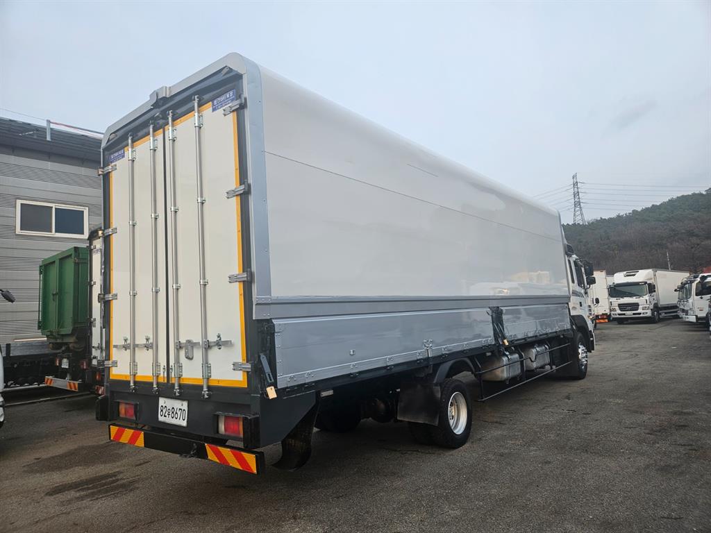 현대 메가트럭 와이드캡 280 단바리 윙바디 5톤 수동 4