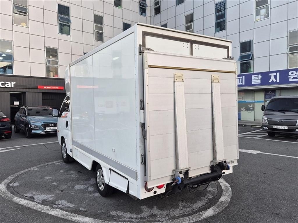 기아 봉고3 캠핑트럭 1