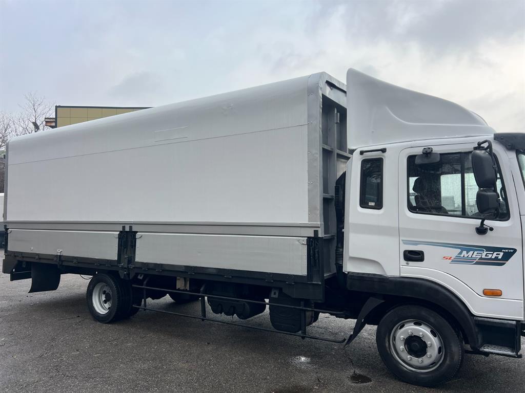 현대 메가트럭 260 단바리 윙바디 4.5톤 수동 9