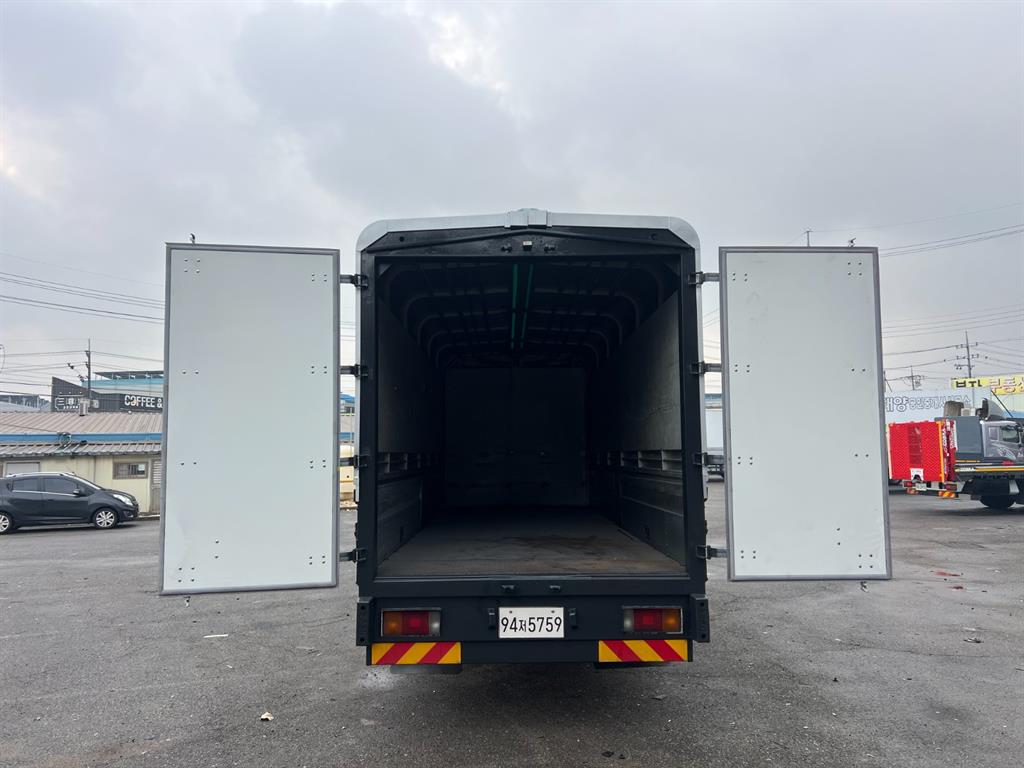 현대 메가트럭 260 단바리 윙바디 4.5톤 수동 6