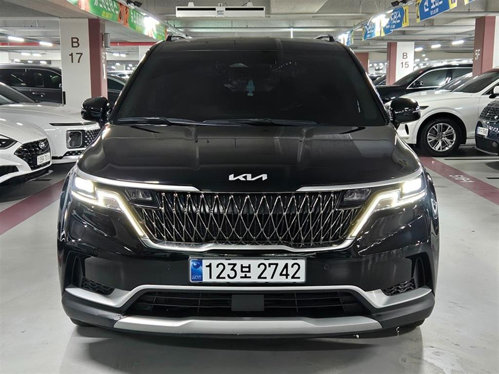 기아 카니발 디젤 9인승 프레스티지 사진
