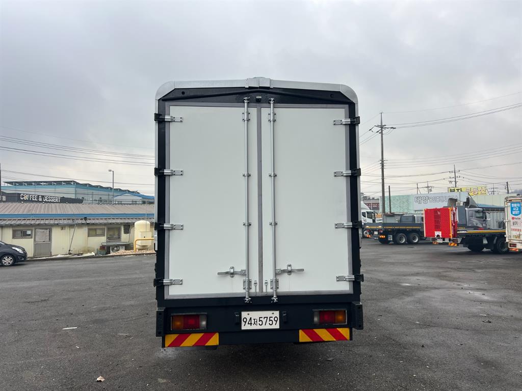 현대 메가트럭 260 단바리 윙바디 4.5톤 수동 5