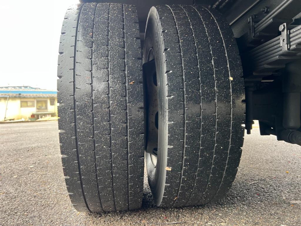 현대 메가트럭 260 단바리 윙바디 4.5톤 수동 11