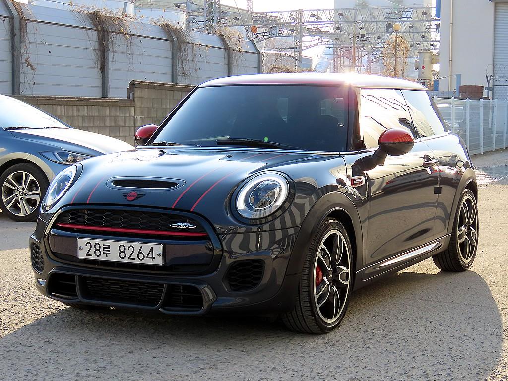 MINI 쿠퍼 JCW 사진 2/20