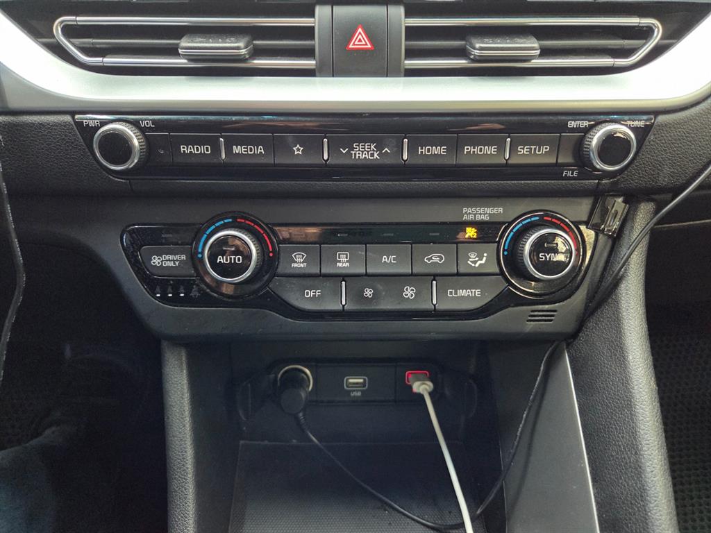 Kia Niro 1.6 HEV Luxury 8