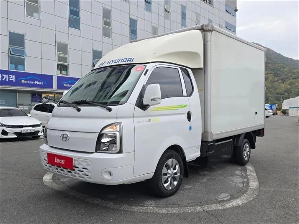 Hyundai Porter 1.0 Ton/ Super Cab/ Long Wheelbase/ Premium Special