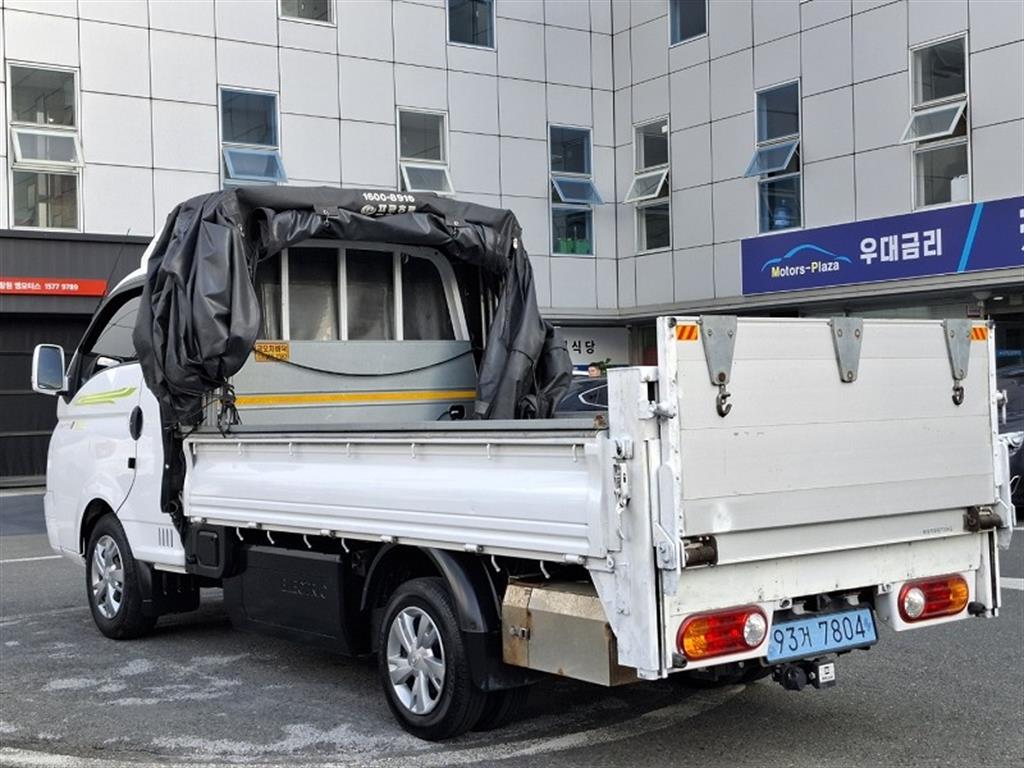 Hyundai Porter 1.0 Ton/ Super Cab/ Long Wheelbase 6