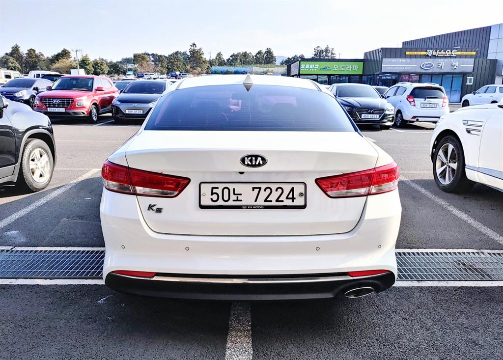 Kia K5 2.0 Noblesse 4