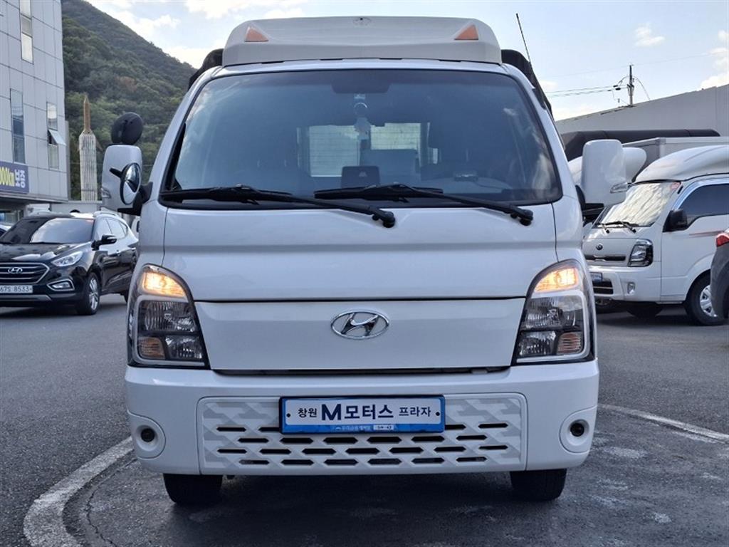 Hyundai Porter 1.0 Ton/ Super Cab/ Long Wheelbase 3