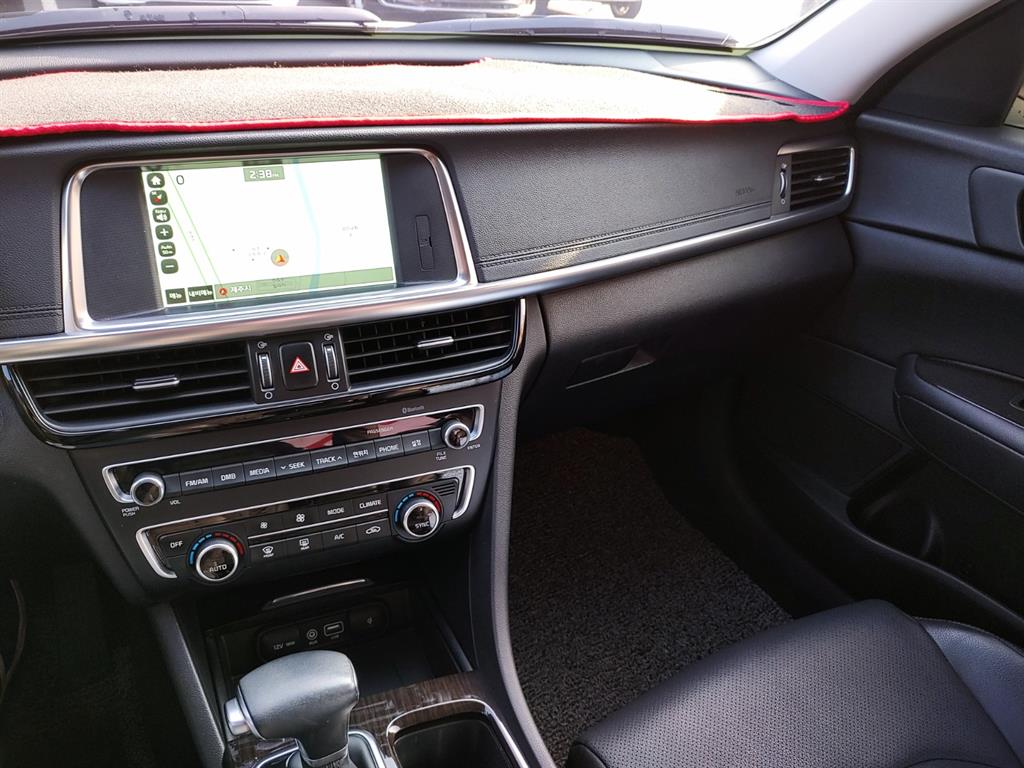 Kia K5 2.0 Noblesse 10